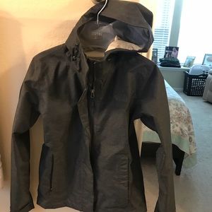 The North face wind jacket XS fits like a Small